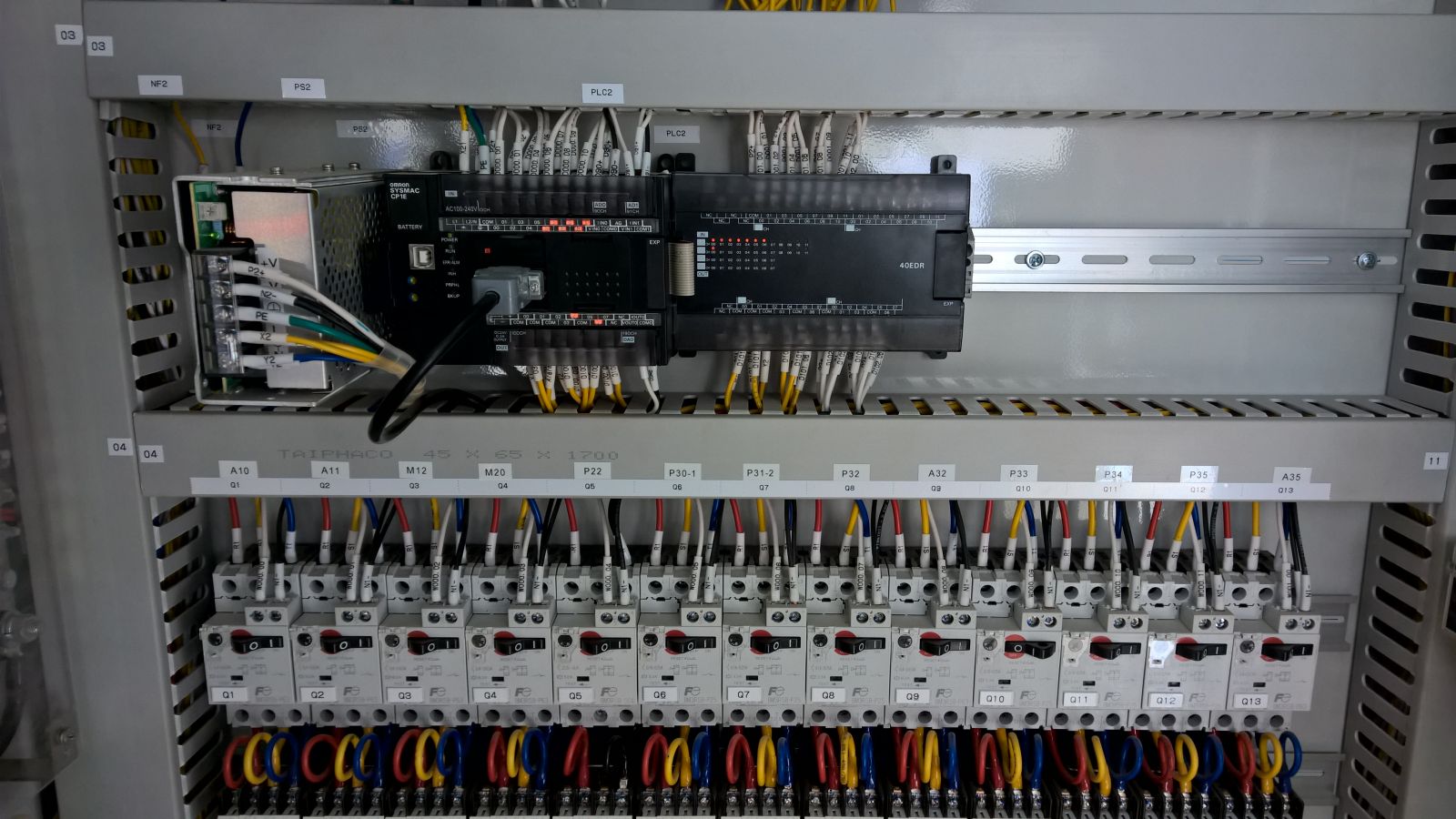 Tủ điện tự động điều khiển - Công Ty CP Giải Pháp Phát Triển Tương Lai